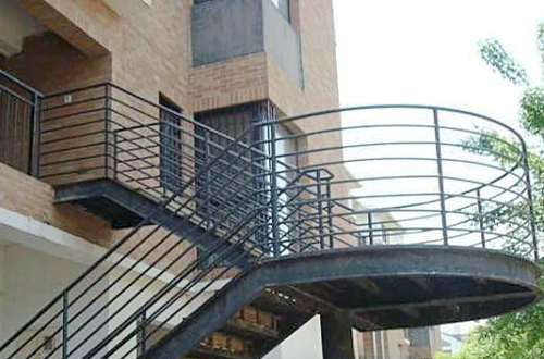 異型鋼結(jié)構(gòu)